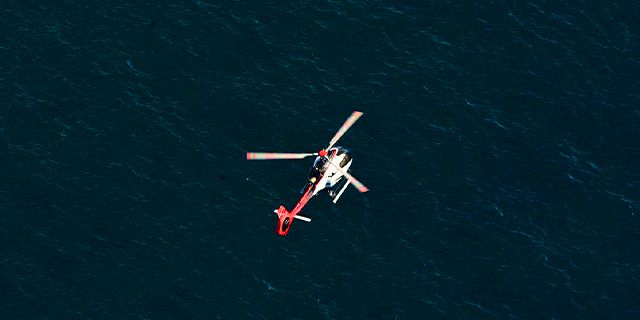Heli adventure helicopter flight flat island (4)